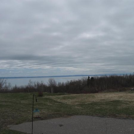 Motel De La Pointe Aux Bouleaux Baie-Sainte-Catherine Exteriör bild