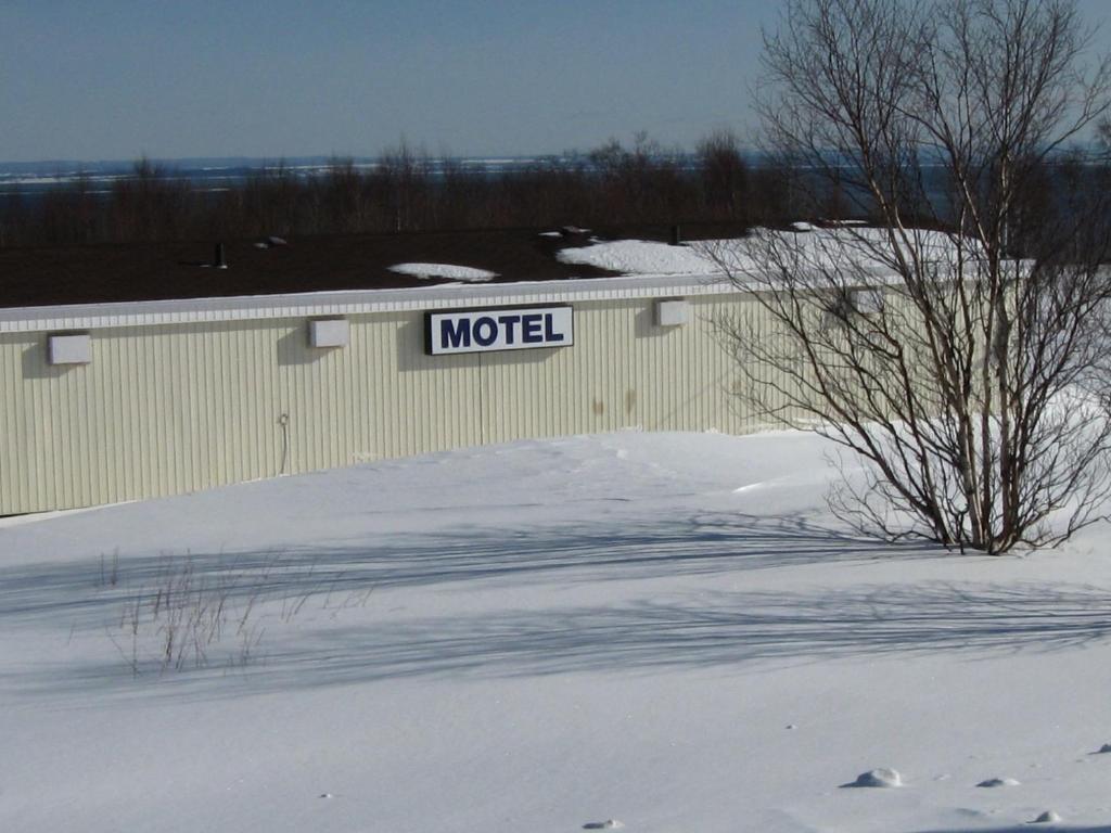Motel De La Pointe Aux Bouleaux Baie-Sainte-Catherine Exteriör bild