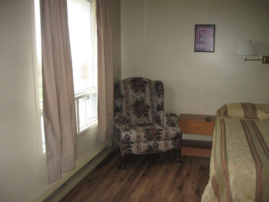 Motel De La Pointe Aux Bouleaux Baie-Sainte-Catherine Exteriör bild